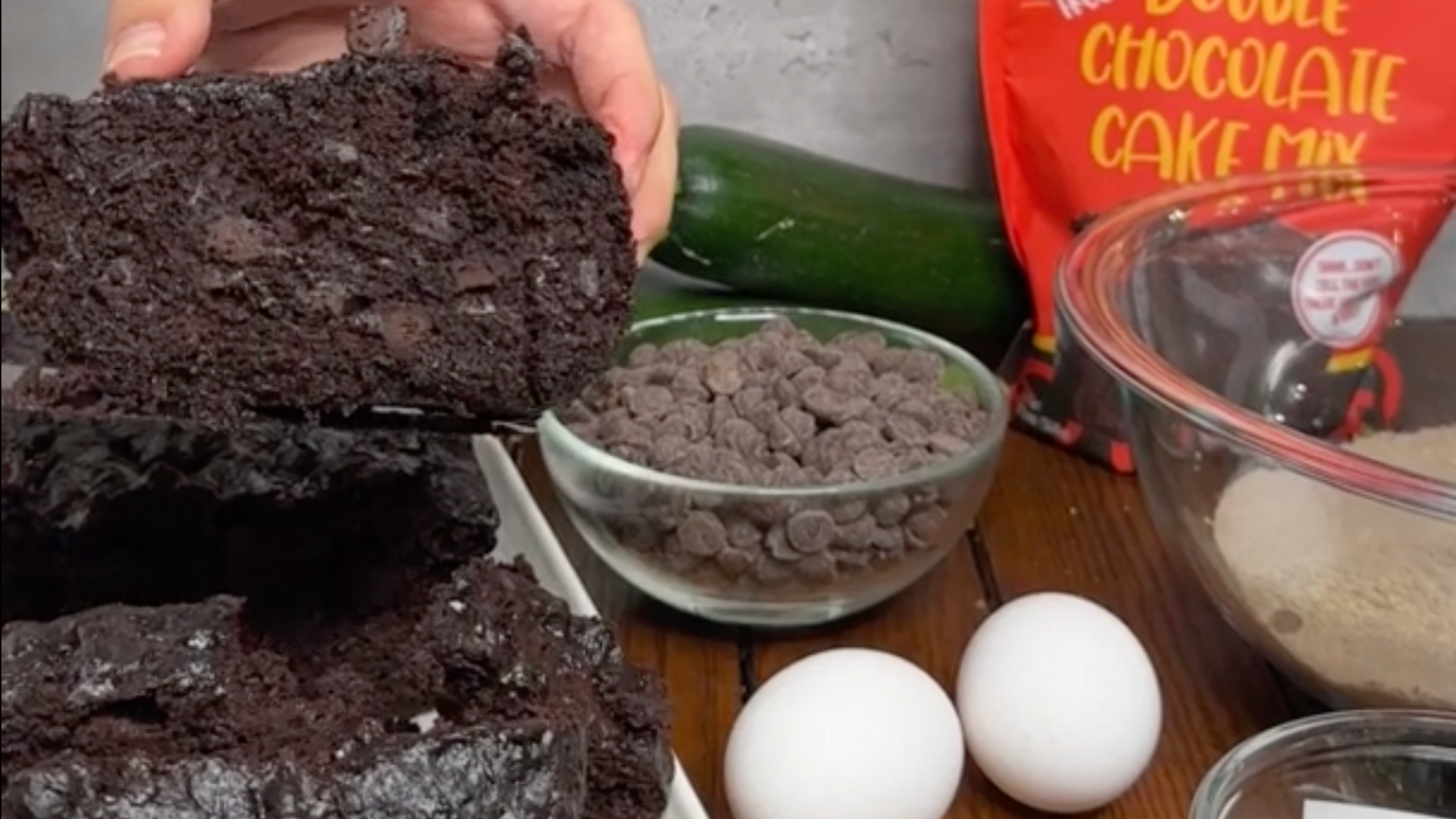 Chocolate Cake Tutorial